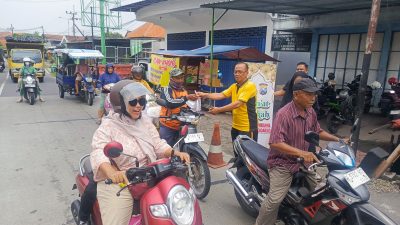 Kapolsek Krembung Gelar ‘Jumat Berkah’, Ajak Anggota Berbagi Kebahagiaan