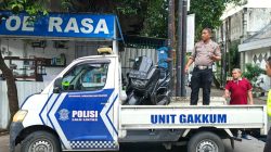 DUA WANITA TAK SADARKAN DIRI DI KEDIRI KOTA, PENGEMUDI XPANDER BERSIKAP BIJAKSANA MENGAMBIL LANGKAH